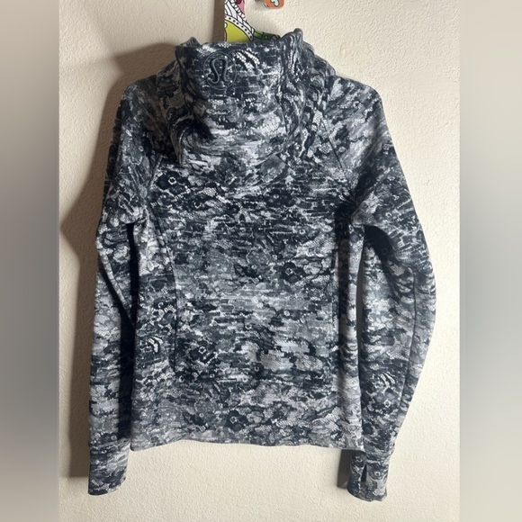 Lululemon Scuba Hoodie Masked Lace Starlight Black 
size 4 - Picture 3 of 5